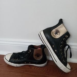 Womens converse size 9
